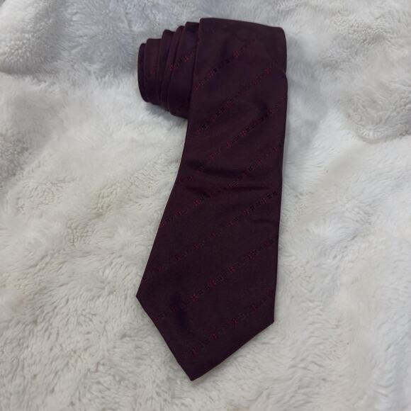 Louis Vuitton Tie Mens Burgundy 100% Silk Monogram Logo Pattern Italy LV - Picture 1 of 2
